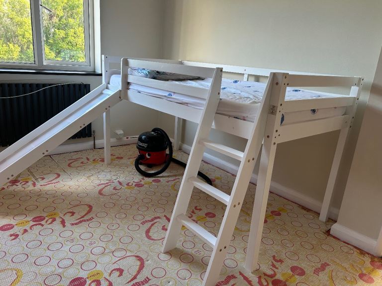 Single cabin bed with slide 