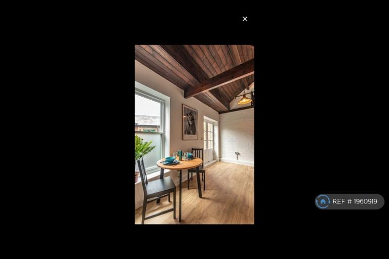 1 bedroom flat in Batterson House, Luton, LU1 (1 bed) (#1960919)