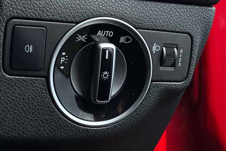 2018 Mercedes-Benz A-Class A160 SE Executive 5dr Auto HATCHBACK PETROL Automatic