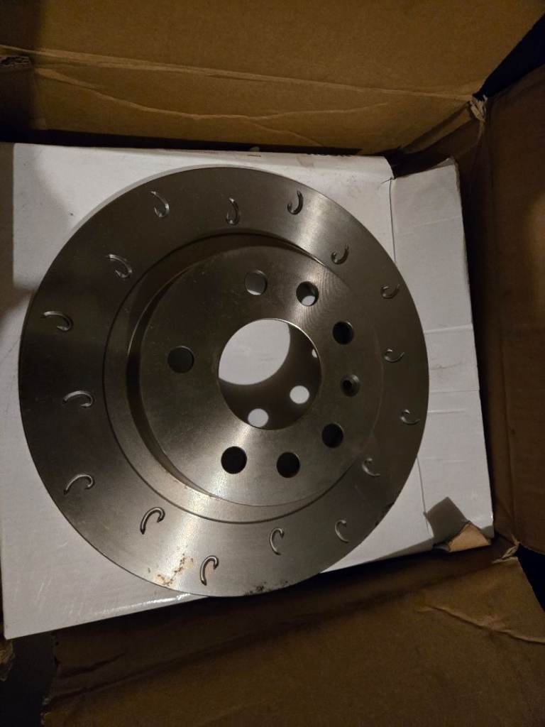 Astra h mk5 vxr rear brake disc pair. 