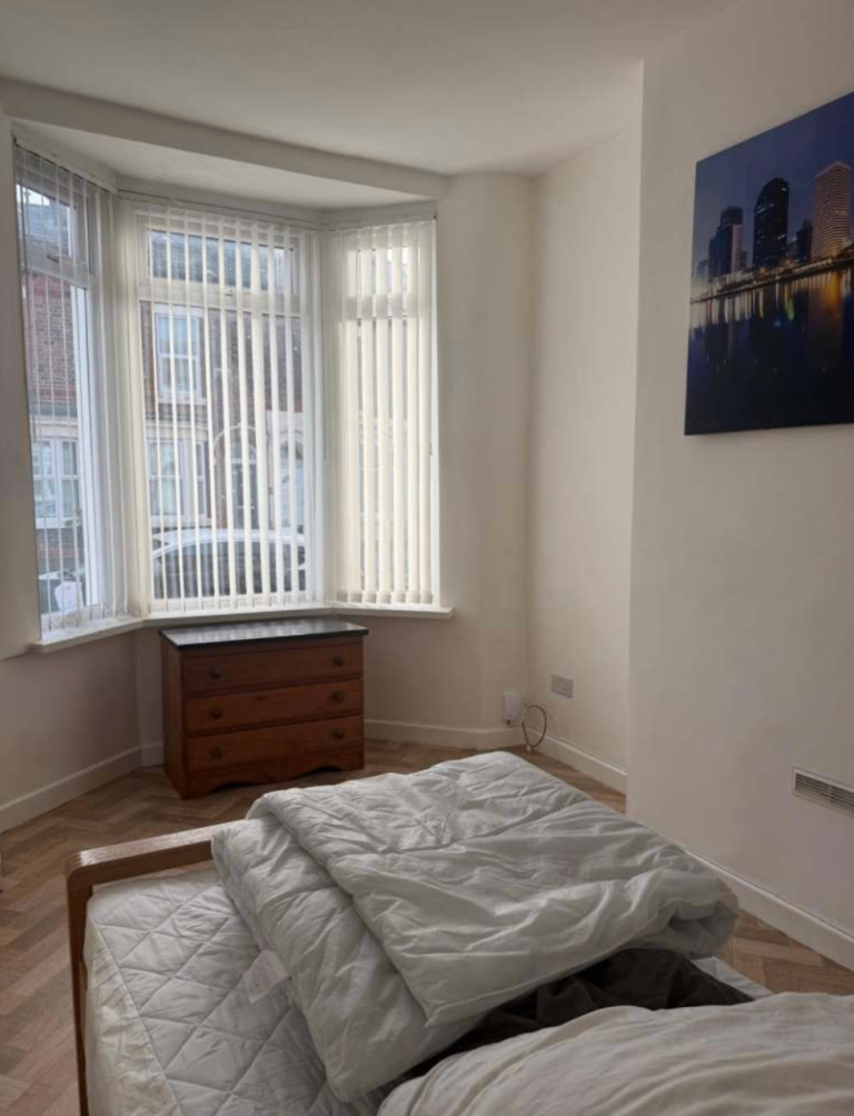 Double Bedroom | Furnished | Shared Kitchen | Bills Included | Ruskin St, Walton, Merseyside - L4