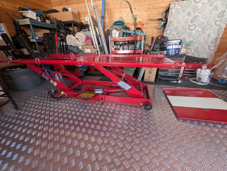 hydraulic motorcycle lift 