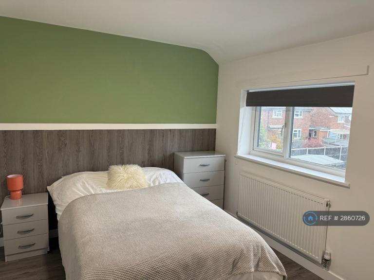 1 bedroom in Foxlydiate Crescent, Redditch, B97 (#2860726)