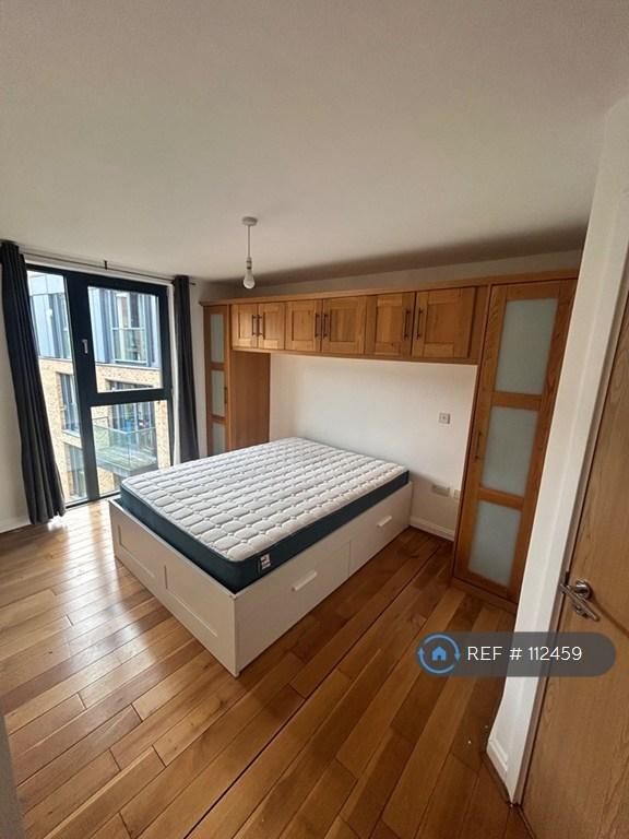2 bedroom flat in Southside, Birmingham, B5 (2 bed) (#112459)