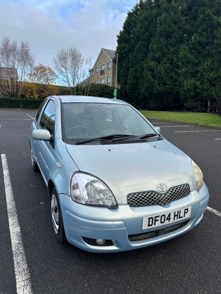 FOR SALE: 2004 Toyota Yaris (3-Door) Blue - DF04 HLP – 91,202 miles
