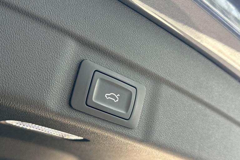 2024 Audi A5 2.0 TDI S line Saloon 5dr Diesel S Tronic Euro 6 (s/s) (204 ps) SALOON Diesel Automatic