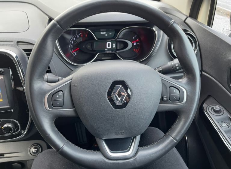 Renault, CAPTUR, Hatchback, 2016, Semi-Auto, 1197 (cc), 5 doors