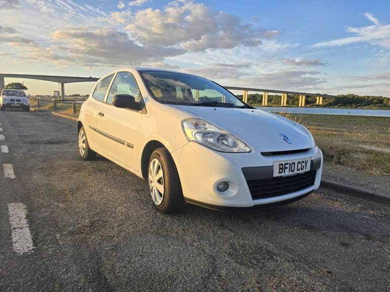 Renault, CLIO, Hatchback, 2010, Manual genuine 57000, 1149 (cc), 3 doors