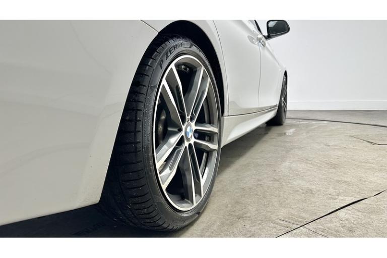 2018 BMW 3 Series 2.0 320i M Sport Shadow Edition Touring 5dr Petrol Auto Euro 6 (s/s) (184 p Est...