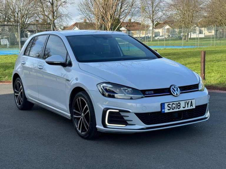 Volkswagen, GOLF, Hatchback, 2018, Semi-Auto, 1395 (cc), 5 doors