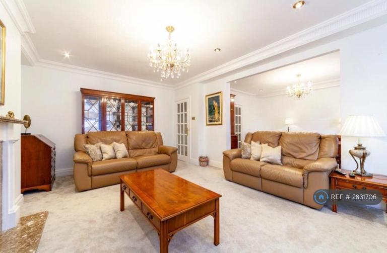 3 bedroom flat in Regency Lodge, London, NW3 (3 bed) (#2831706)