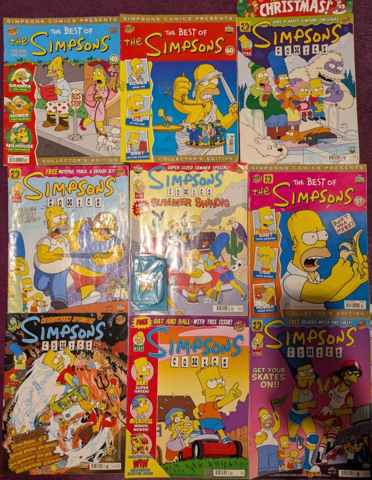The Simpsons Comic Bundle (33 comics) 