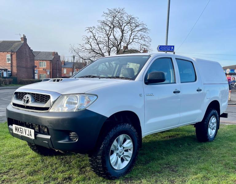 2011 Toyota Hilux HL2 2010 D/Cab Pick Up 2.5 D-4D 4WD 144 PICK UP Diesel Manual