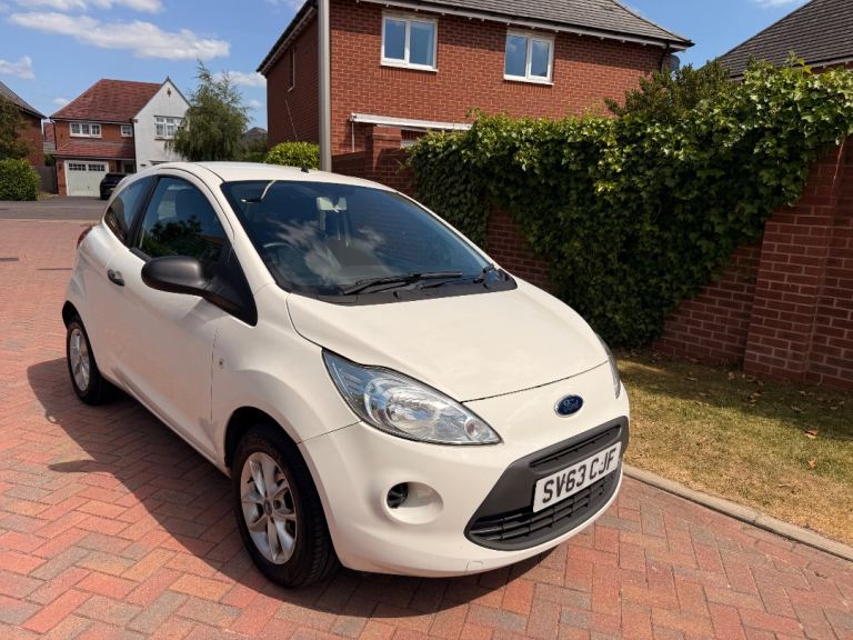 Ford, KA, Hatchback, 2013, Manual, 1242 (cc), 3 doors