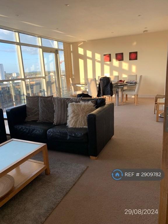 4 bedroom flat in Gerry Raffles Square, London, E15 (4 bed) (#2909782)