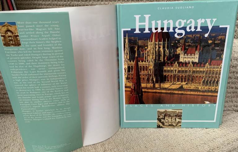 HUNGARY - PLACES & HISTORY - LARGE BOOK BY CLAUDIA SUGLIANO 