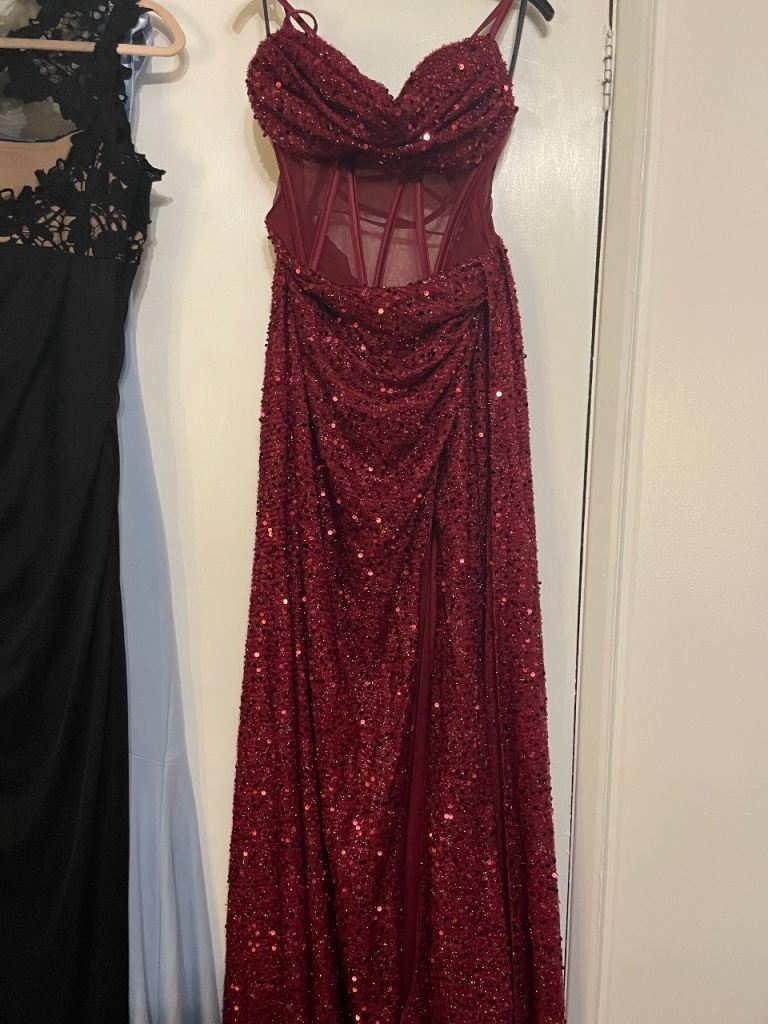 Beautiful prom dress. 