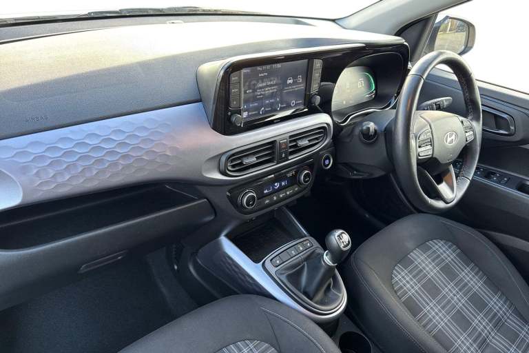2024 Hyundai i10 1.2 Premium Euro 6 (s/s) 5dr Hatchback PETROL Manual