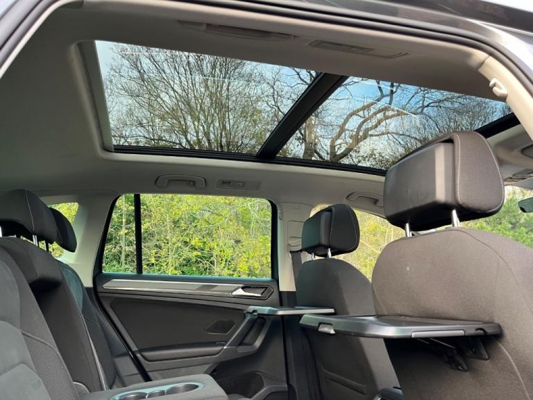  Volkswagen Tiguan 2.0 TDi 150 4Motion SEL 5dr DSG Diesel