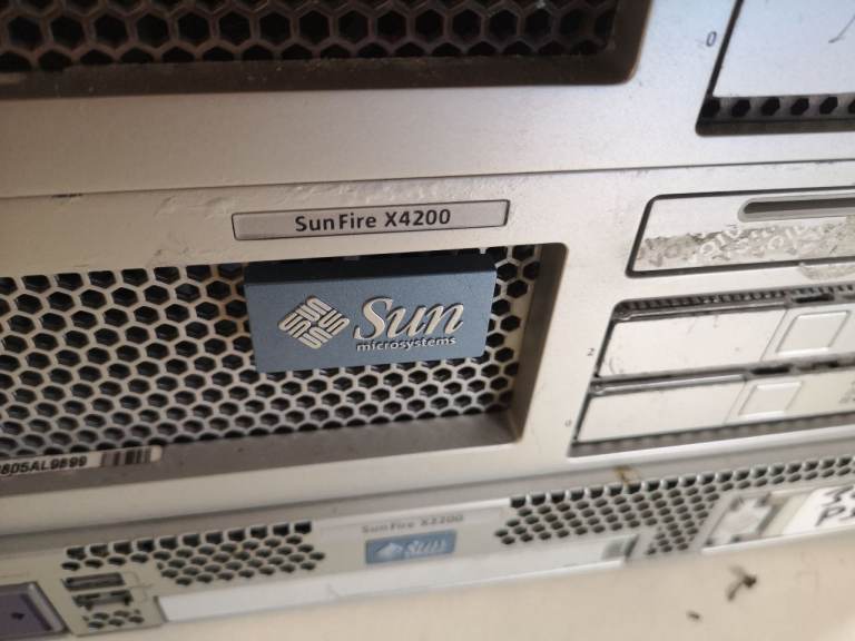 3 X JOB LOT sun fire x4200(2)/x2200(1) computer servers, fully working all included in price
