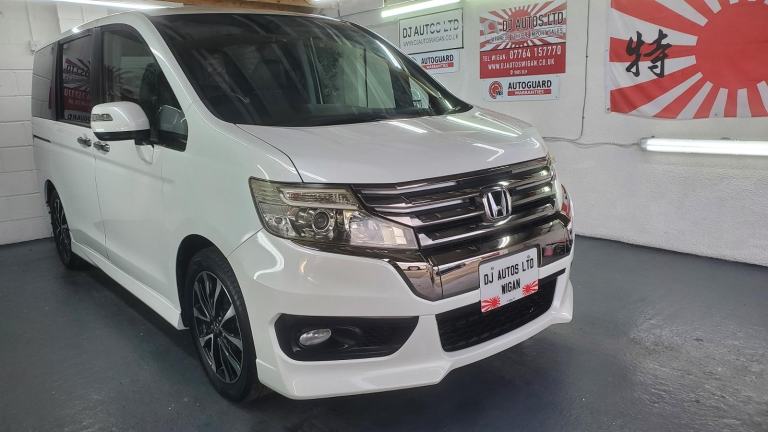 Honda stepwagon spada cool spirit 2.0 auto 7 seat 54K jap import 4.5grade -2013