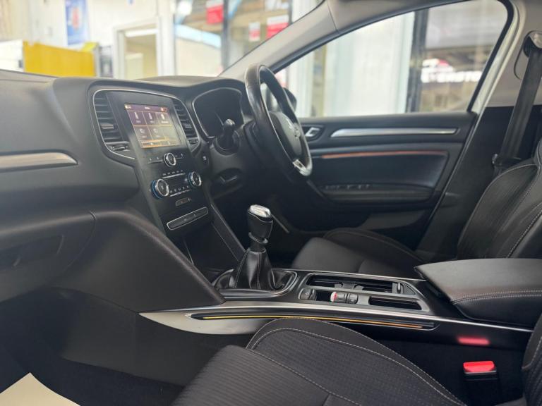 2018 Renault Megane 1.2 TCe Dynamique Nav Euro 6 (s/s) 5dr HATCHBACK Petrol Manual
