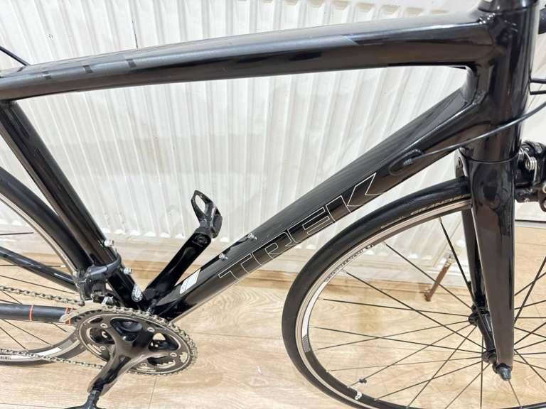 Trek madone 2.1 road bike in excellent condition all fully working 