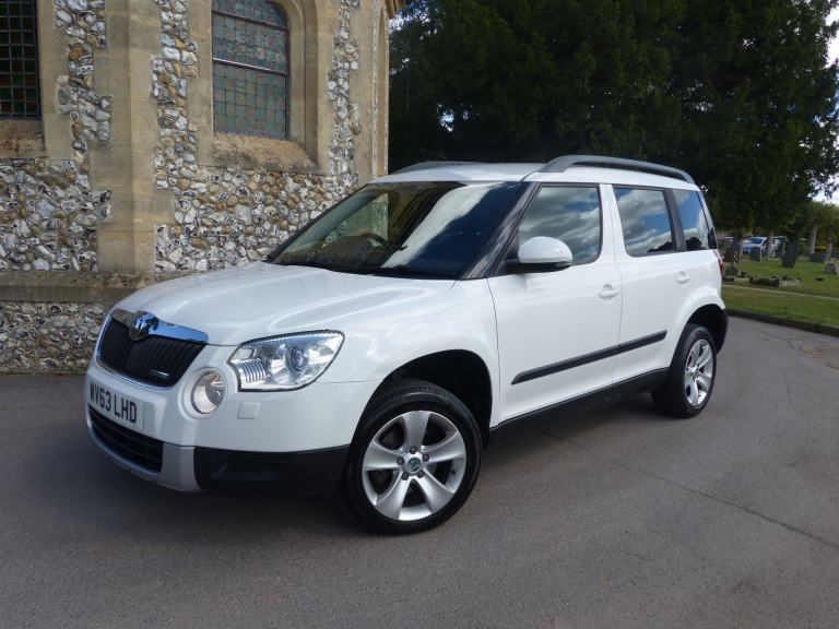 2013 Skoda Yeti 1.6 TDI GreenLine II Elegance SUV 5dr Diesel Manual Euro 5