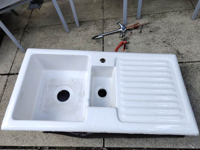 Kitchen Belfast sink / butler sink