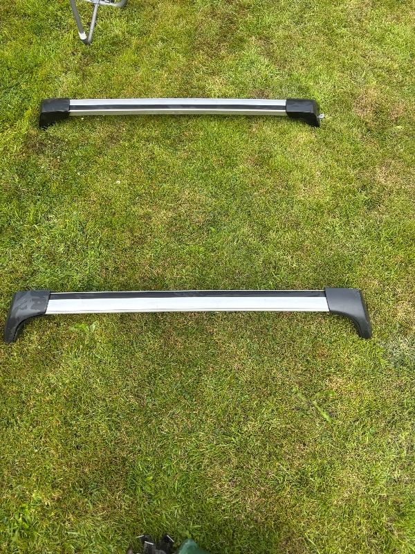 Roof Bars Ford Galaxy + other vehicles with roof channel gutters 