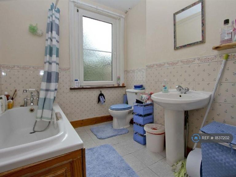 2 bedroom house in Priory Park Road, Wembley, HA0 (2 bed) (#1837202)