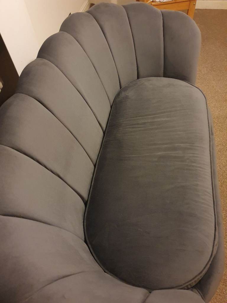 Grey scallop velvet 2.5 seater couch