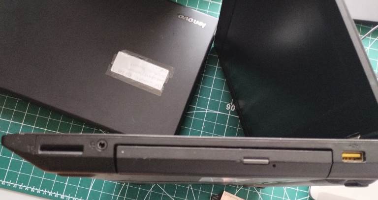 Lenovo. Windows 11, 16GB RAM, i5, 150GB SSD, FULL MICROSOFT OFFICE, Webcam, DVD Multi.