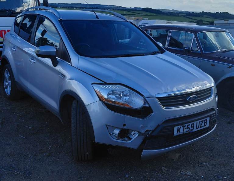 Ford kuga breaking all parts 4x4 