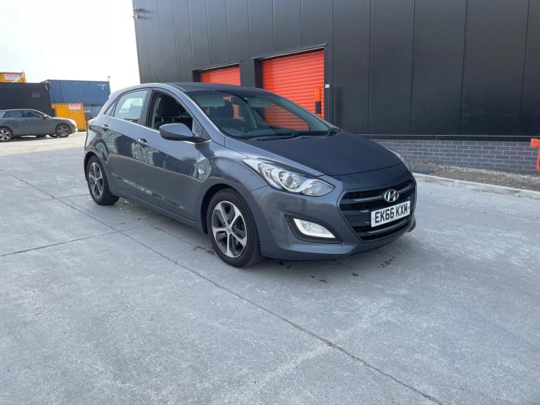 2016 Hyundai i30 1.4 Blue Drive SE 5dr HATCHBACK Petrol Manual