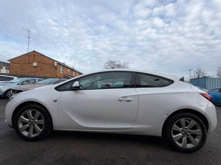 2014 Vauxhall Astra GTC 2.0 CDTi 16V Sport 3dr HATCHBACK DIESEL Manual