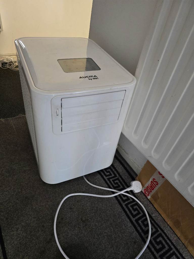 Portable air conditioner 