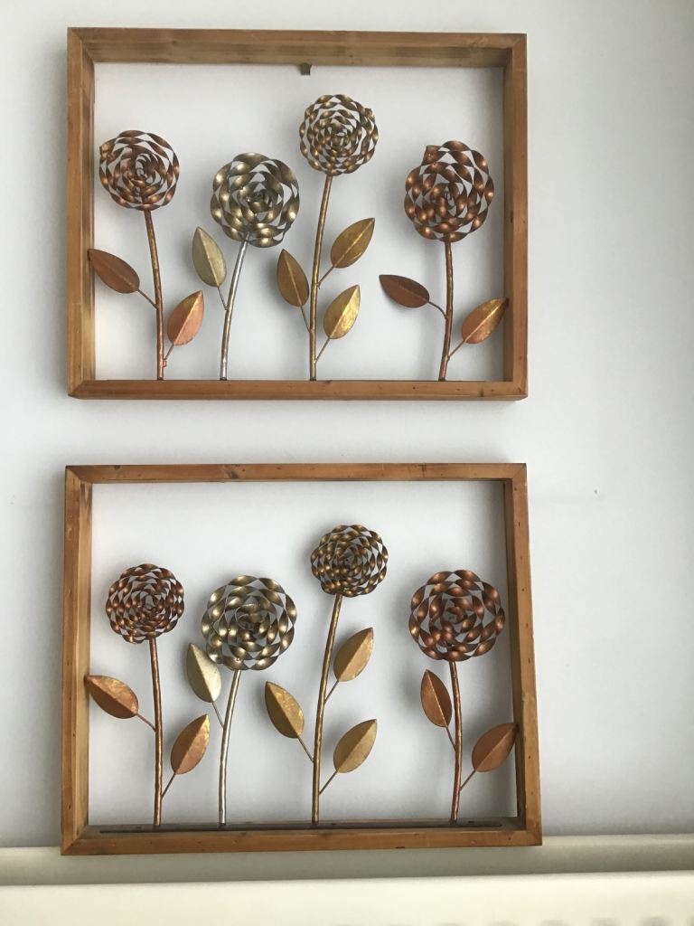 Pair of Metal Flower Wall Decor Pictures – Good Condition