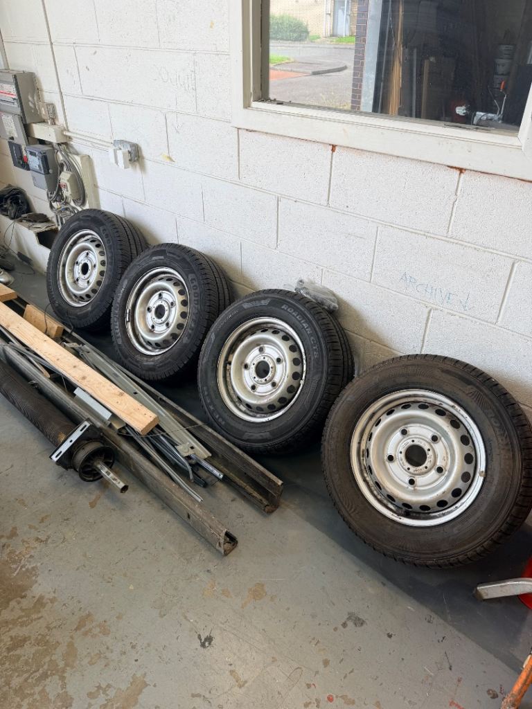 Wheels & Tyres (Transit Custom)