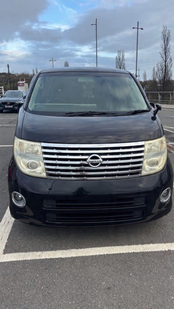 Nissan Elgrand E51