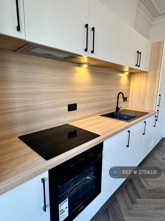 1 bedroom flat in Cathedral Road, Cardiff, CF11 (1 bed) (#2759331)