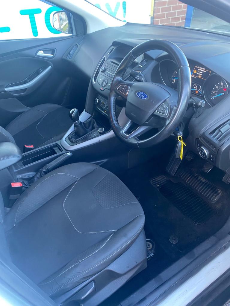 2015 Ford Focus 1.0 EcoBoost Zetec 5dr HATCHBACK Petrol Manual