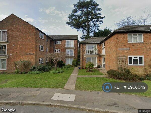 2 bedroom flat in Birch House, East Grinstead, RH19 (2 bed) (#2968049)