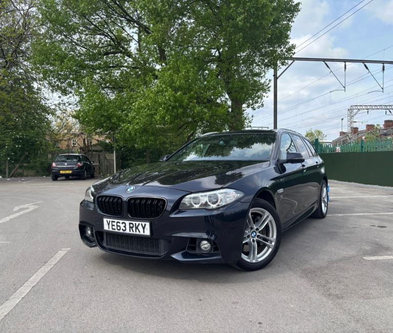 2013 (63) BMW 5 Series 530d M Sport Touring Euro 6 3.0 Diesel Black Estate 5dr