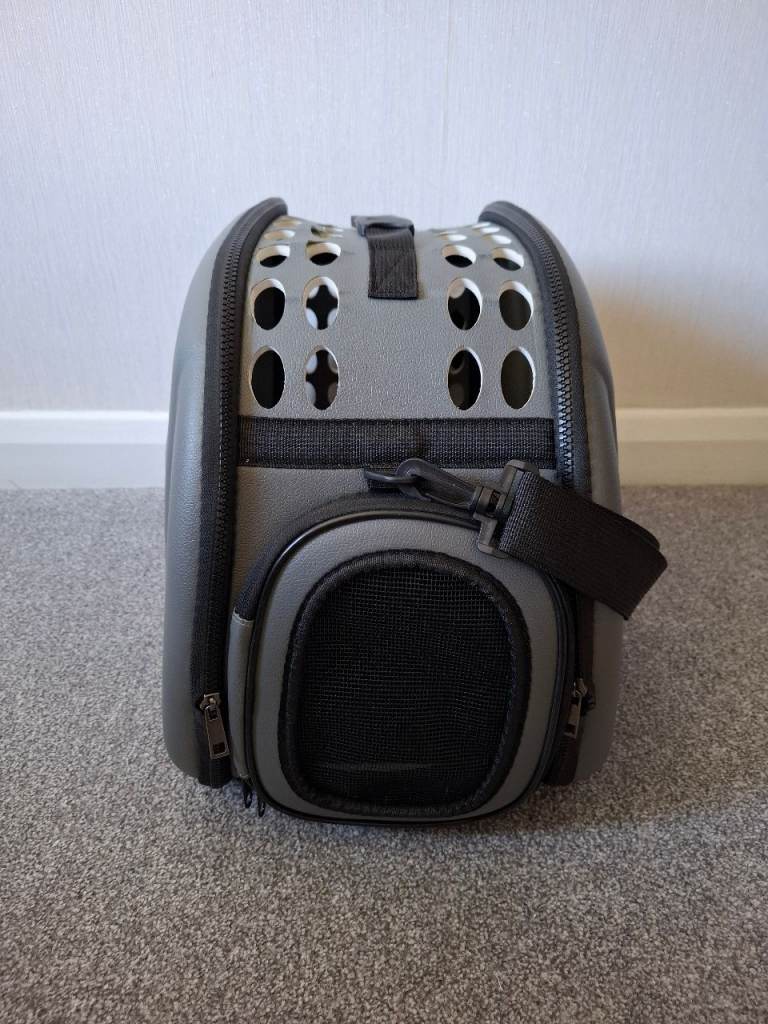Pet carrier