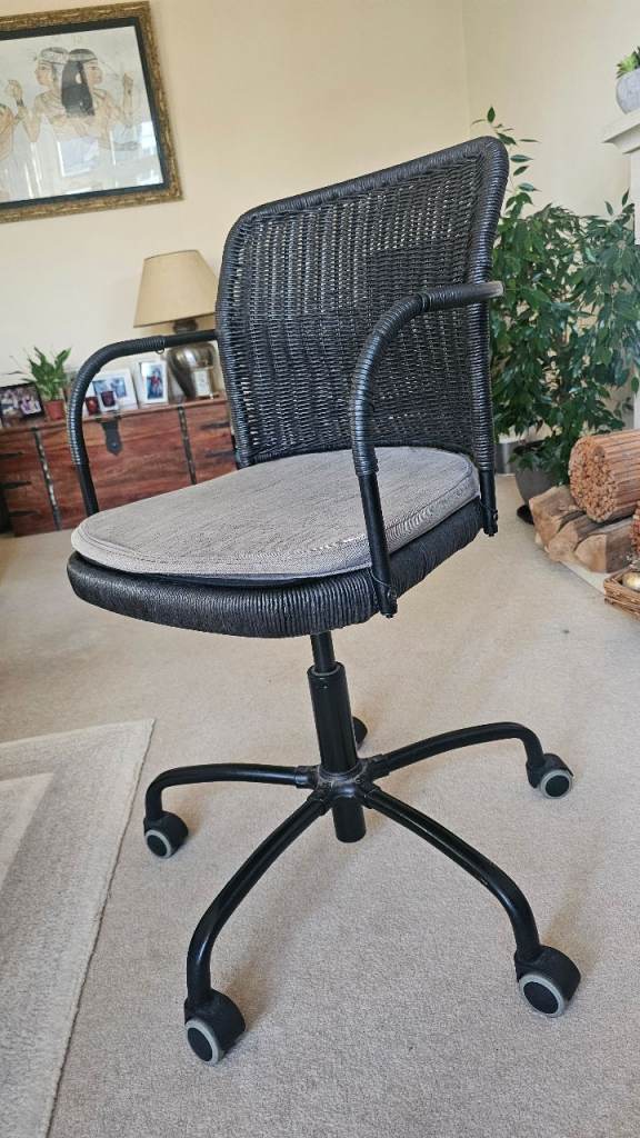 Office swivel chair