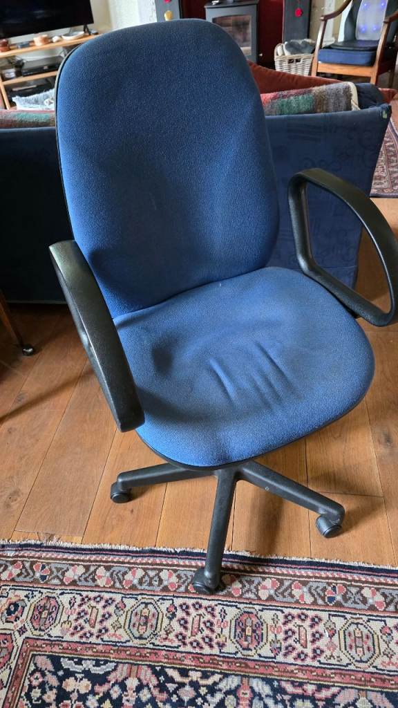 Blue Office Chair with Armrests – Fair Condition