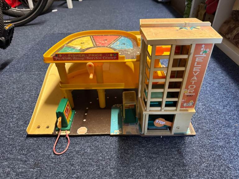 Fisher Price Garage (1970s vintage)