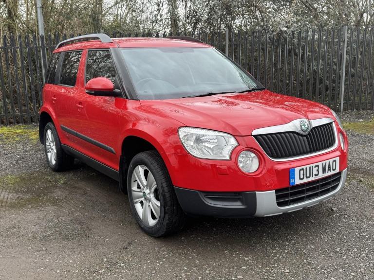 SKODA YETI 2.0 TDI SE 2013 Diesel Manual in Red
