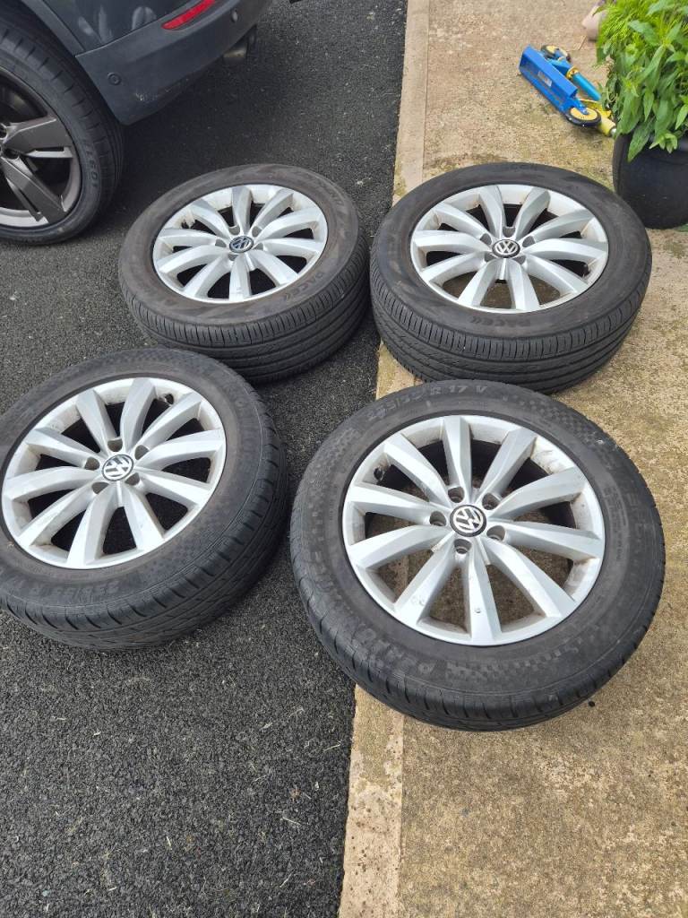 17 vw alloys  ***price drop ****